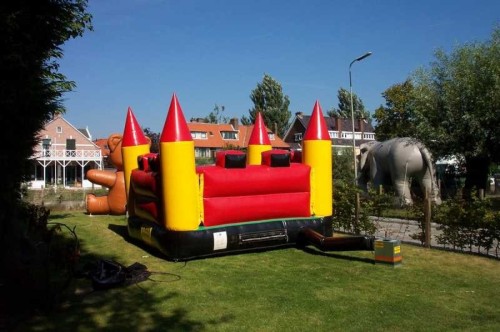 Springkussen Kasteel (rood/geel)